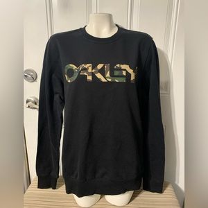 OAKLEY men's sweatshirt size Medium.